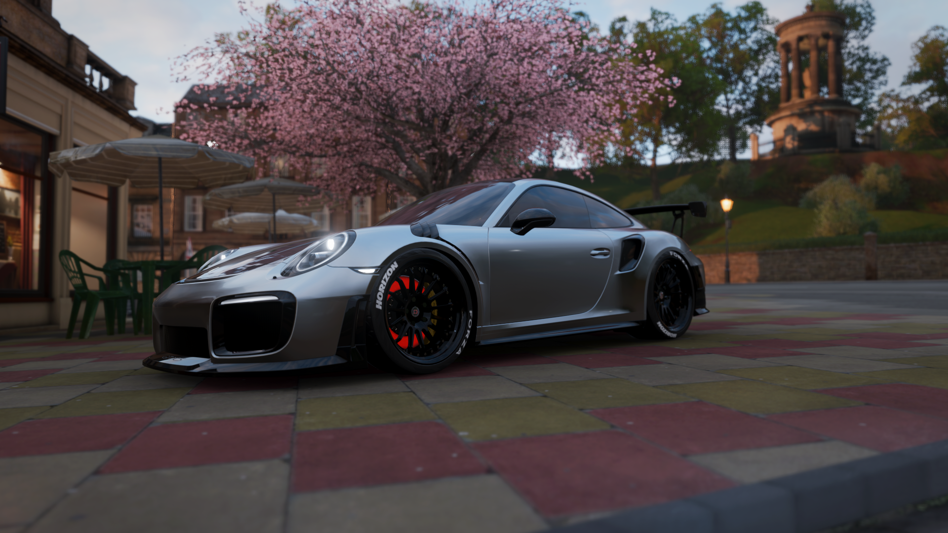 “马丁·高尔西的突破性表现,未来橄榄球赛场的巨星”