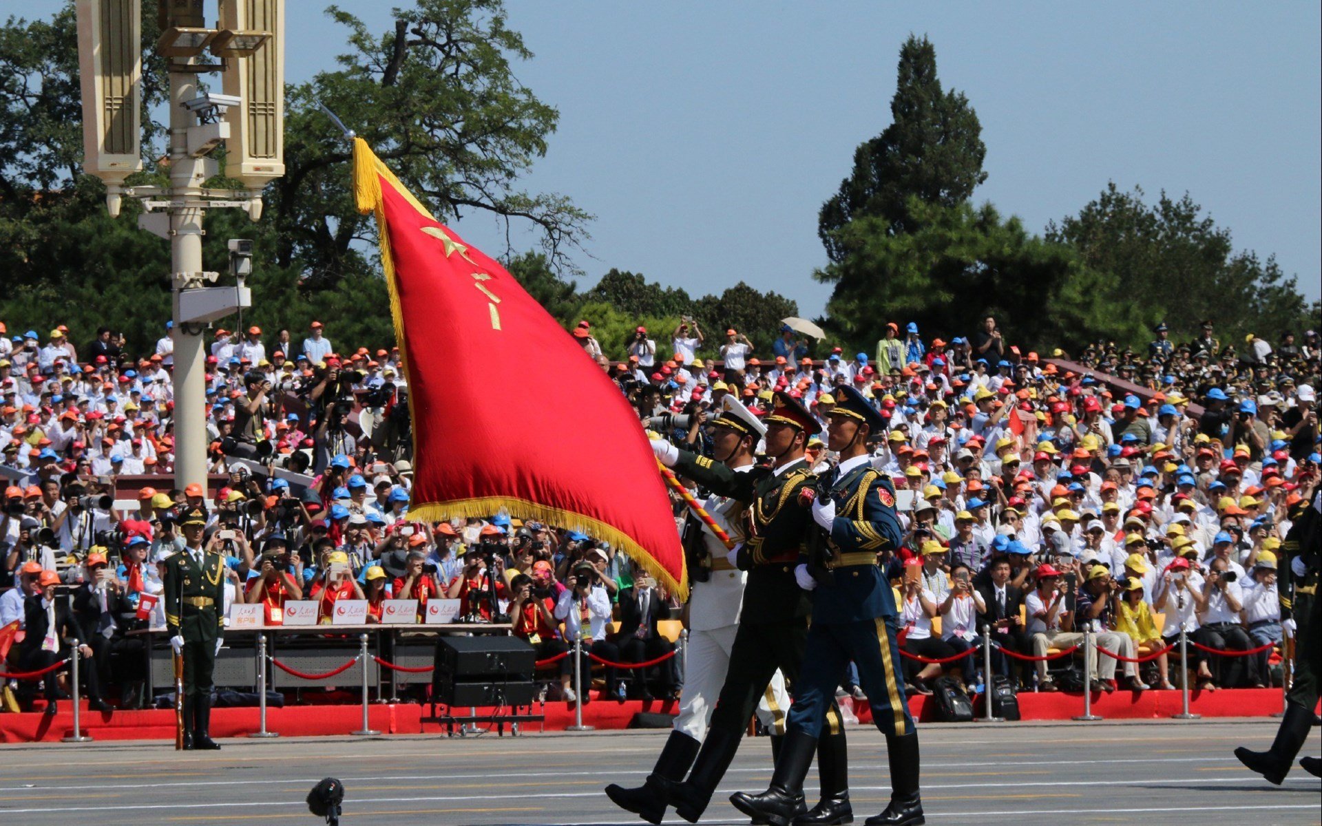 开云娱乐-五大联赛射手榜格局是否已经发生变化，五大联赛最新射手榜_西甲梅西屈居第二