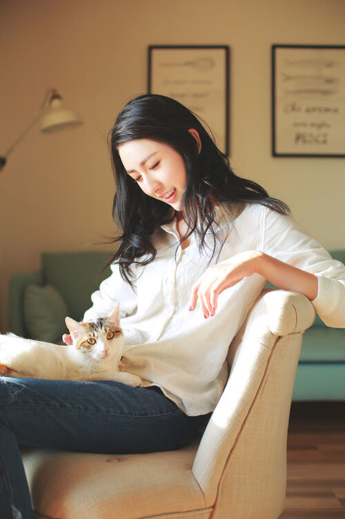 开云体育官方网入口-五大联赛门将传控参与度逐年上升是否有效，门将接回传违例