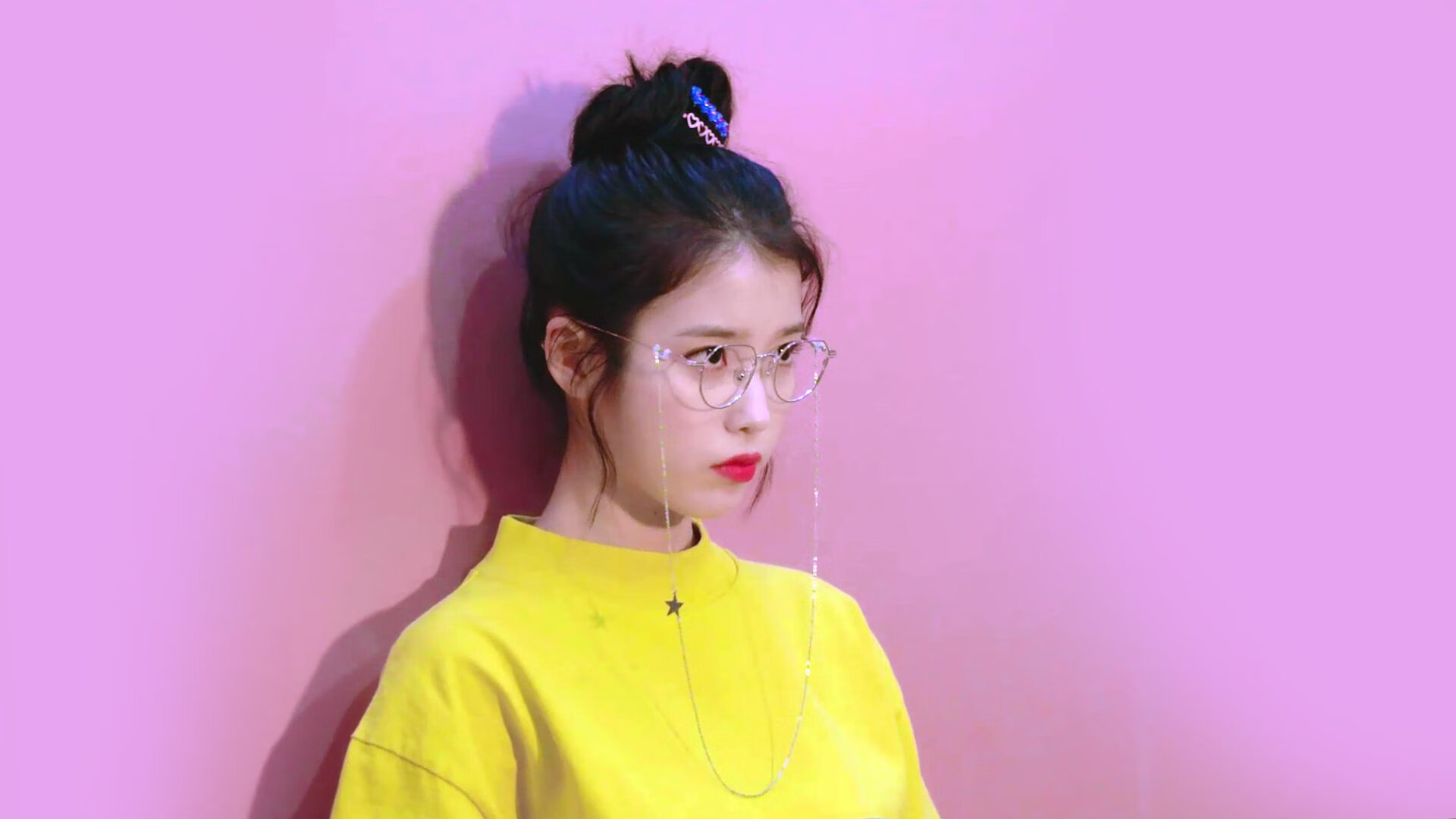 国际热身赛中国女足逆袭 球迷鼓掌支持，国足热身赛2021