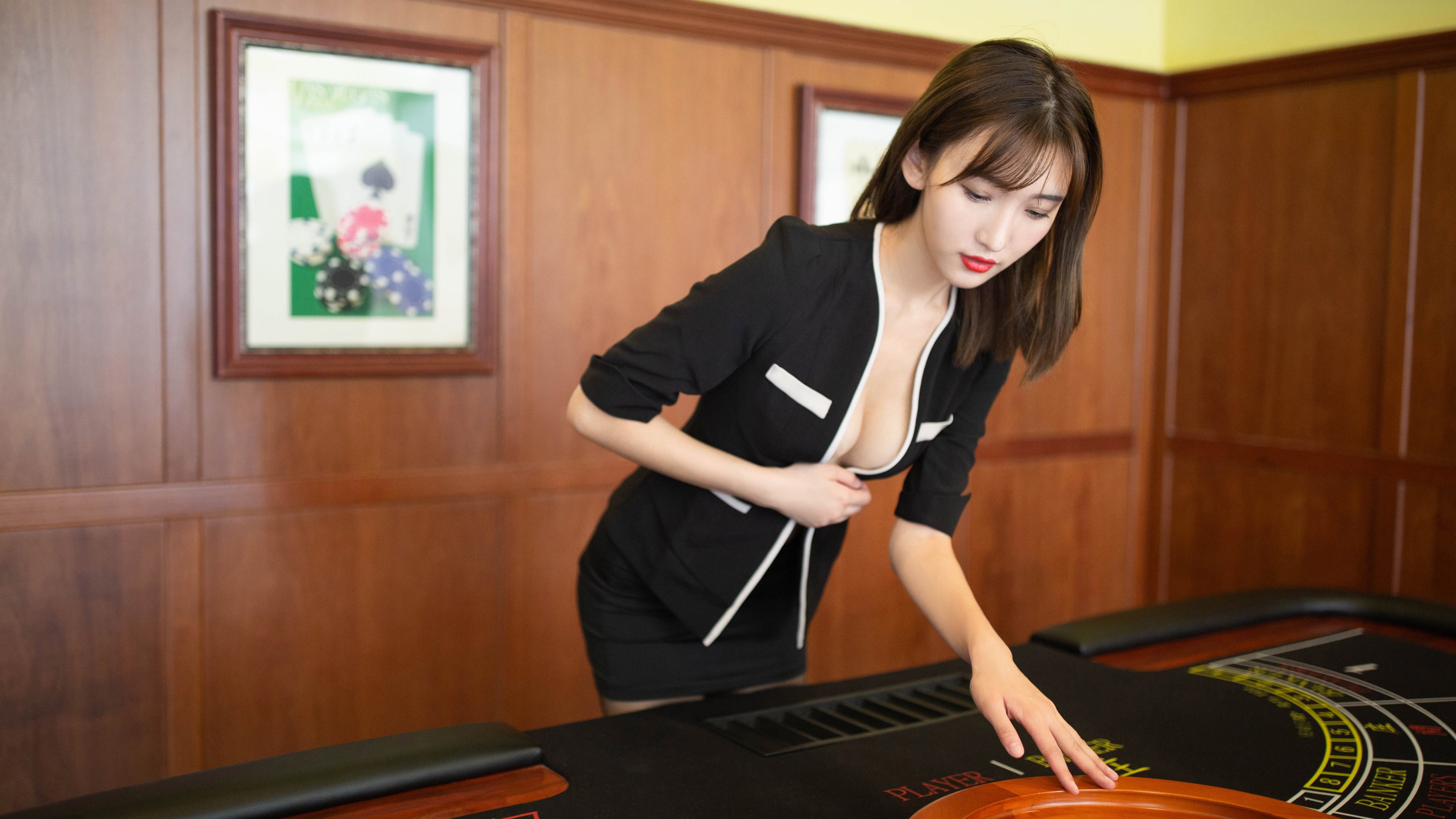 开云 官网 入口-弗赖堡后场传控流畅减少失误风险，弗赖堡主场叫什么