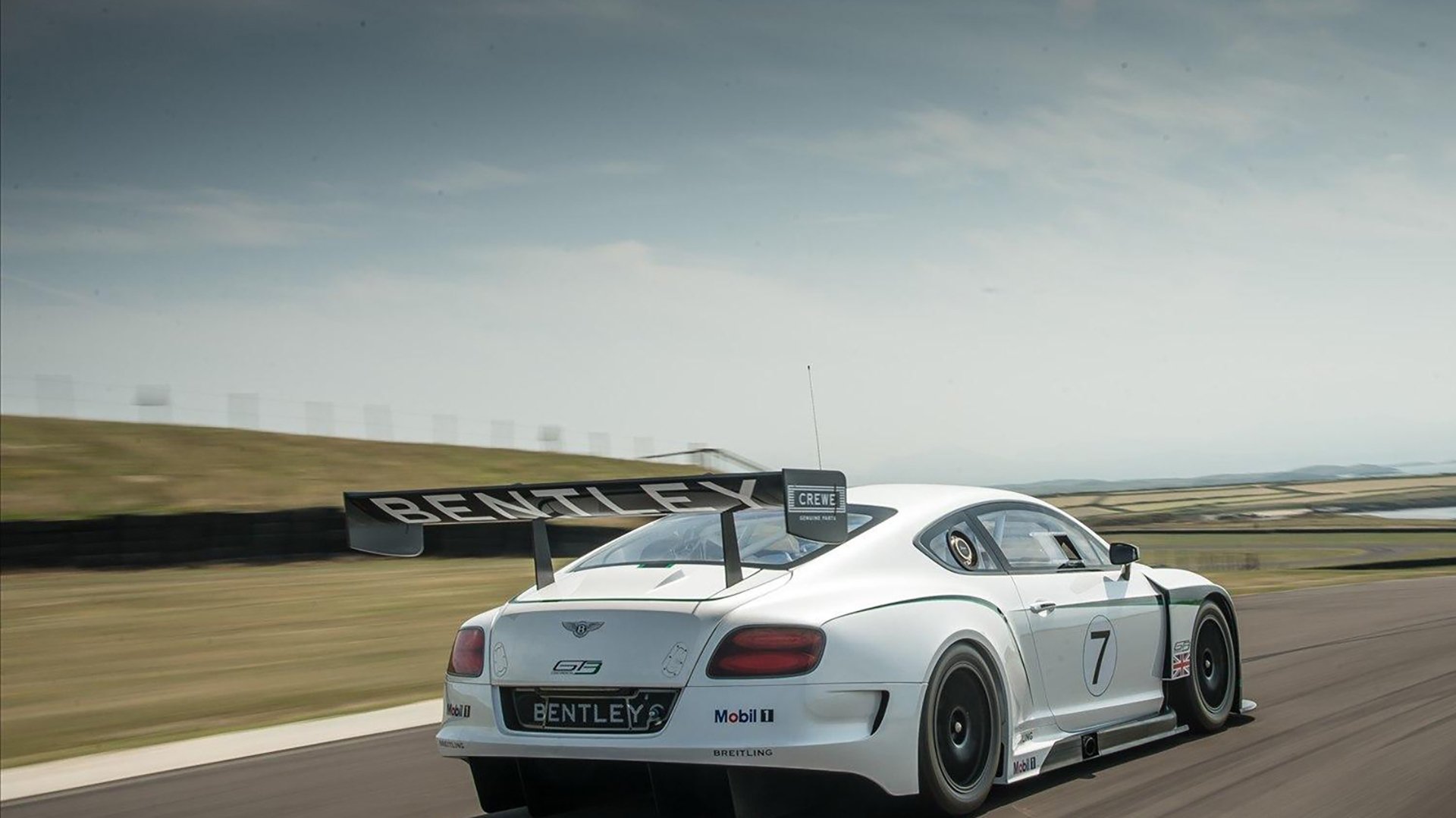 开云·体育全站登录地址-“胡利安·门德斯：阿根廷美洲狮队的传球与进攻之星，未来无可限量”