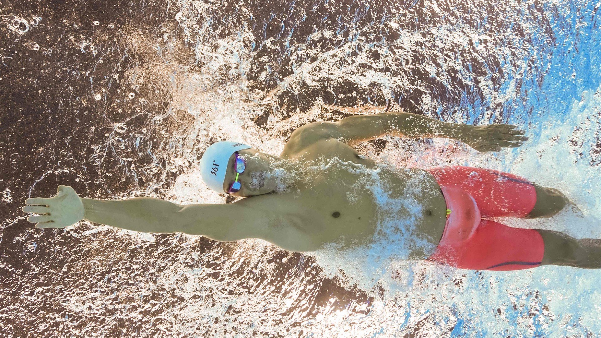 游泳比赛中节奏控制意识强化，游泳节奏视频教学